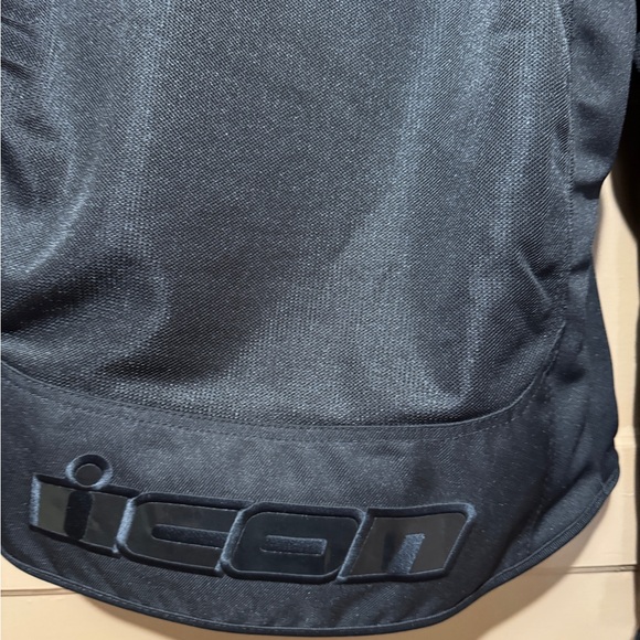 ICON Riding Jacket - Picture 8 of 9